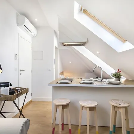 Apartament Cosy Flat In Bica Funicular Street *