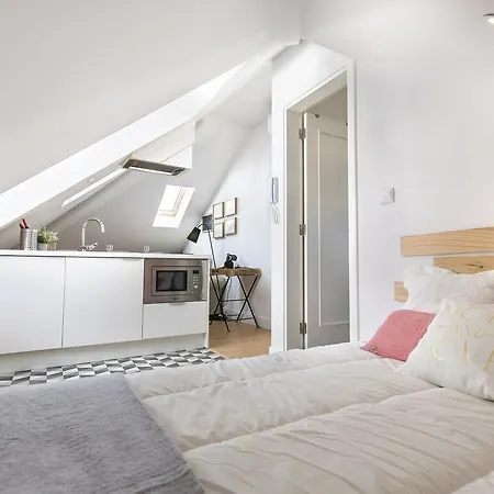 Cosy Flat In Bica Funicular Street *